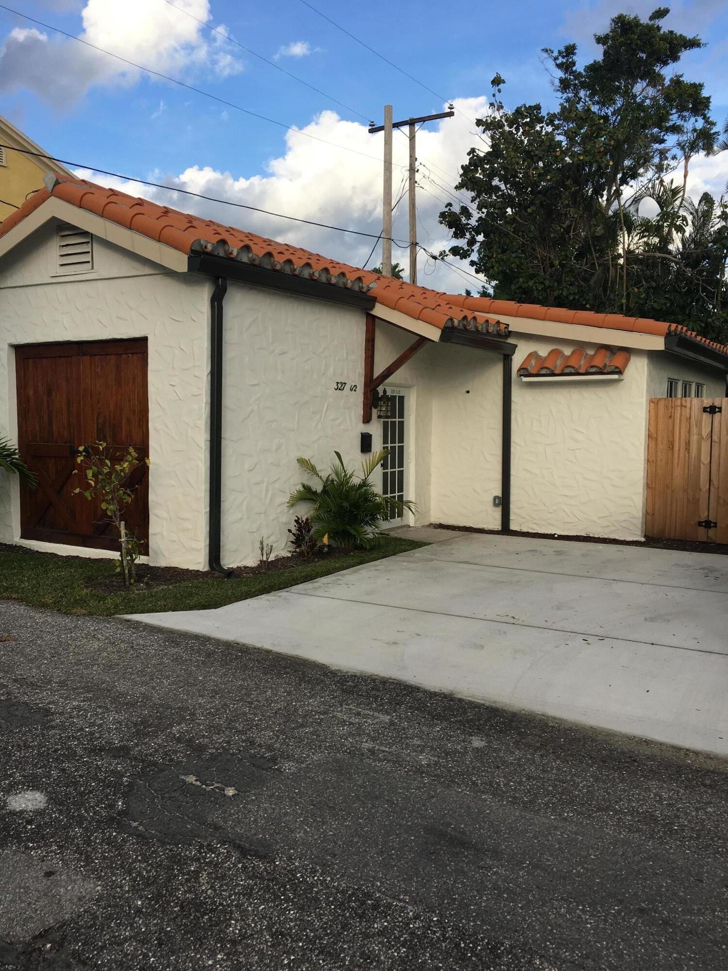 327 Dyer Road West Palm Beach, FL 33405 - Photo 1 of 15 Street view