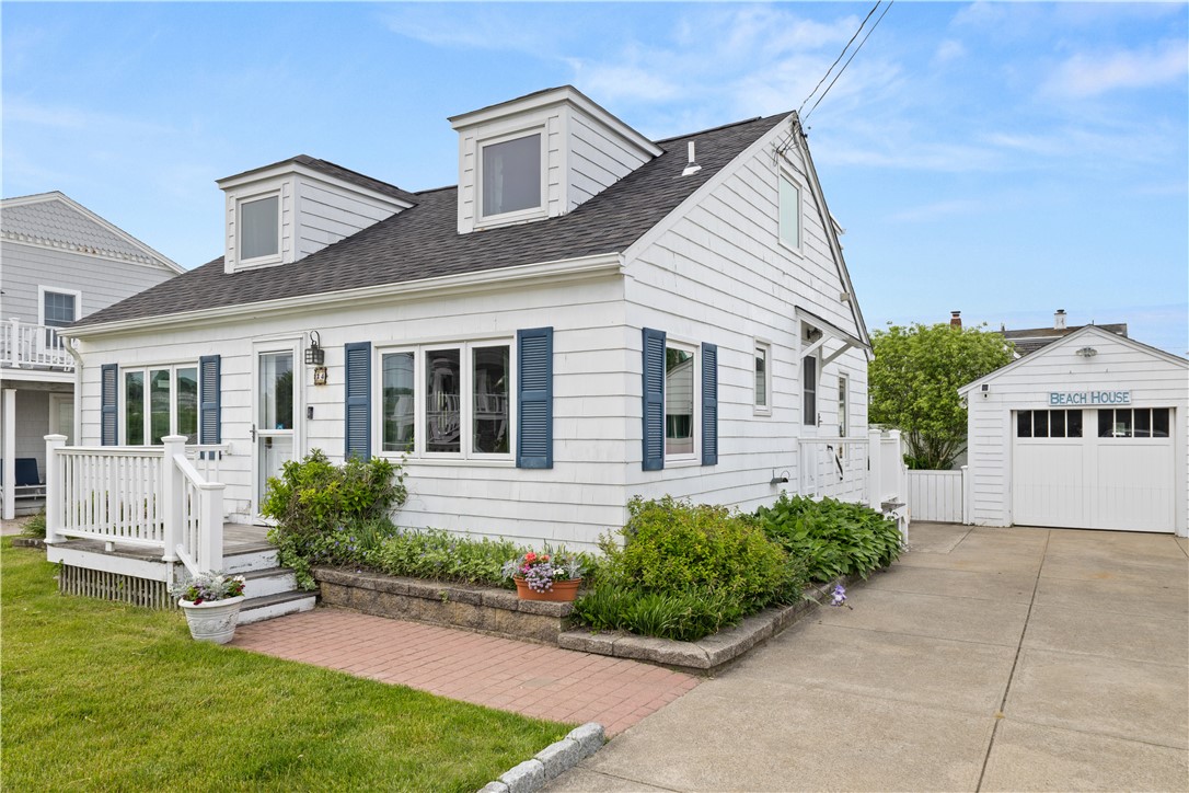 24 Dunes Road Narragansett, RI 02882 - Photo 6 of 48