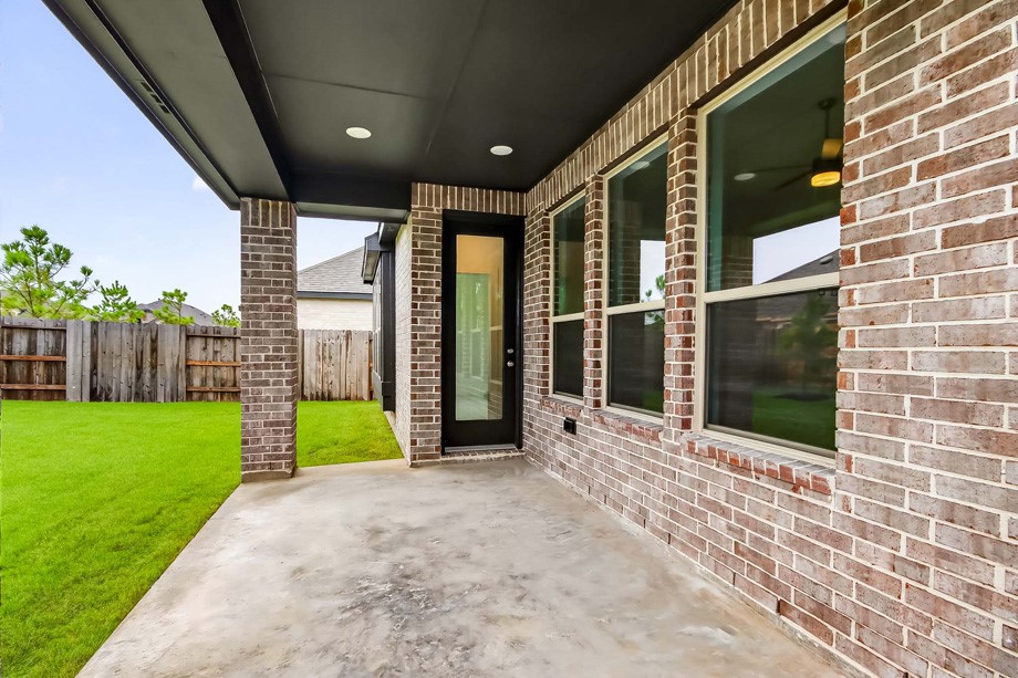 13051 Wandering Rdg Lane Conroe, TX 77302 - Photo 16 of 18 Patio