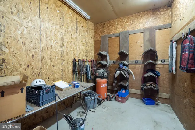 a view of an outdoor space