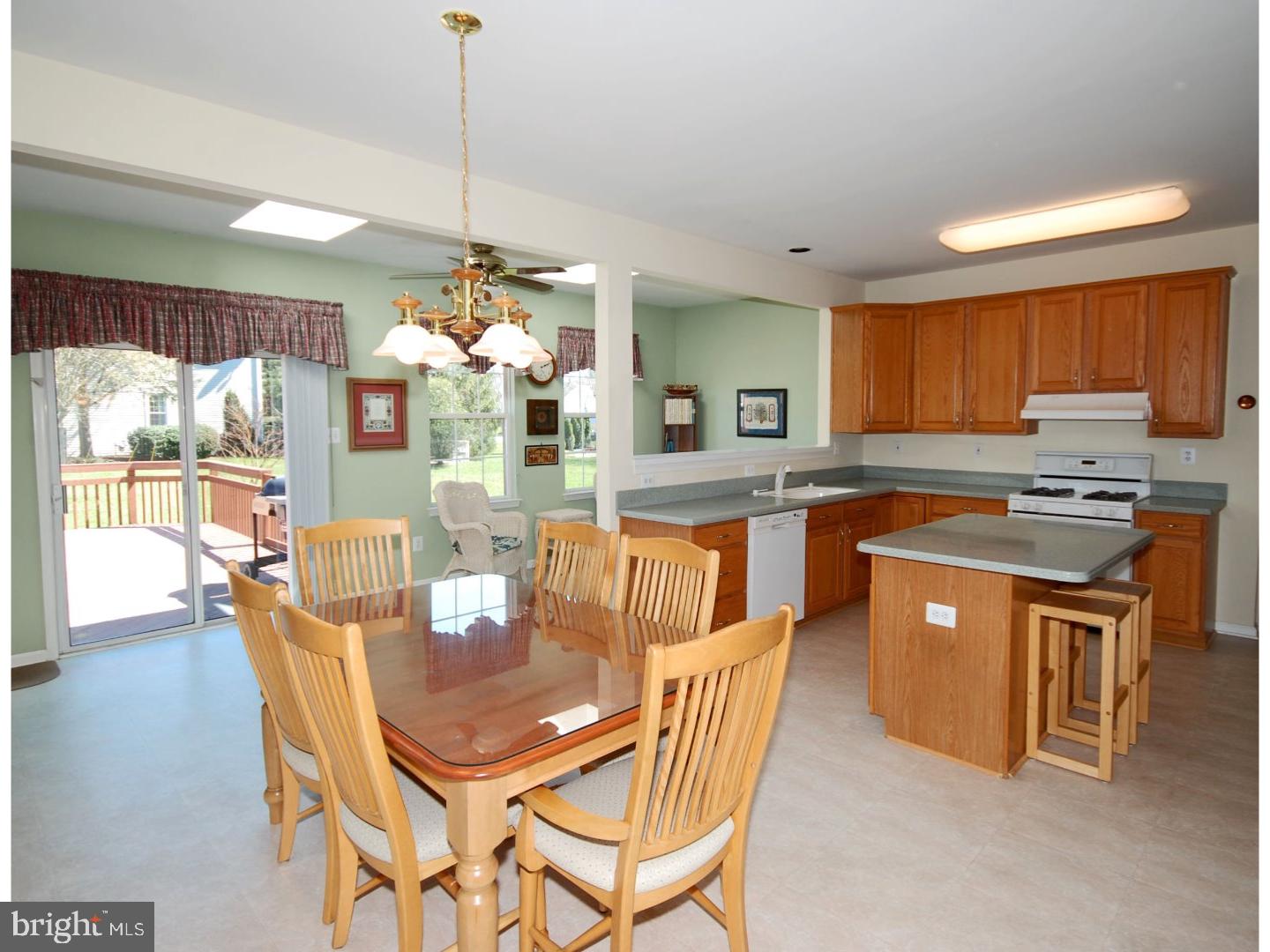 3 Wendover Road East Windsor, NJ 08520 - Photo 6 of 25 Gallery Image 6
