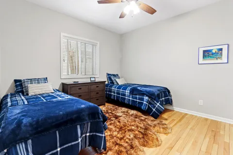 $609,900 | 163 Fontana Avenue, Fontana, WI 53125