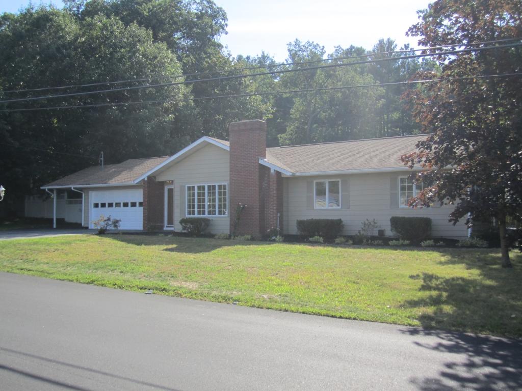 385 Oak Street Manchester, NH 03104 - Photo 1 of 24 Gallery Image 1
