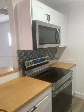 $2,000 | 35 Crossings Circle, Unit H, Boynton Beach, FL 33435