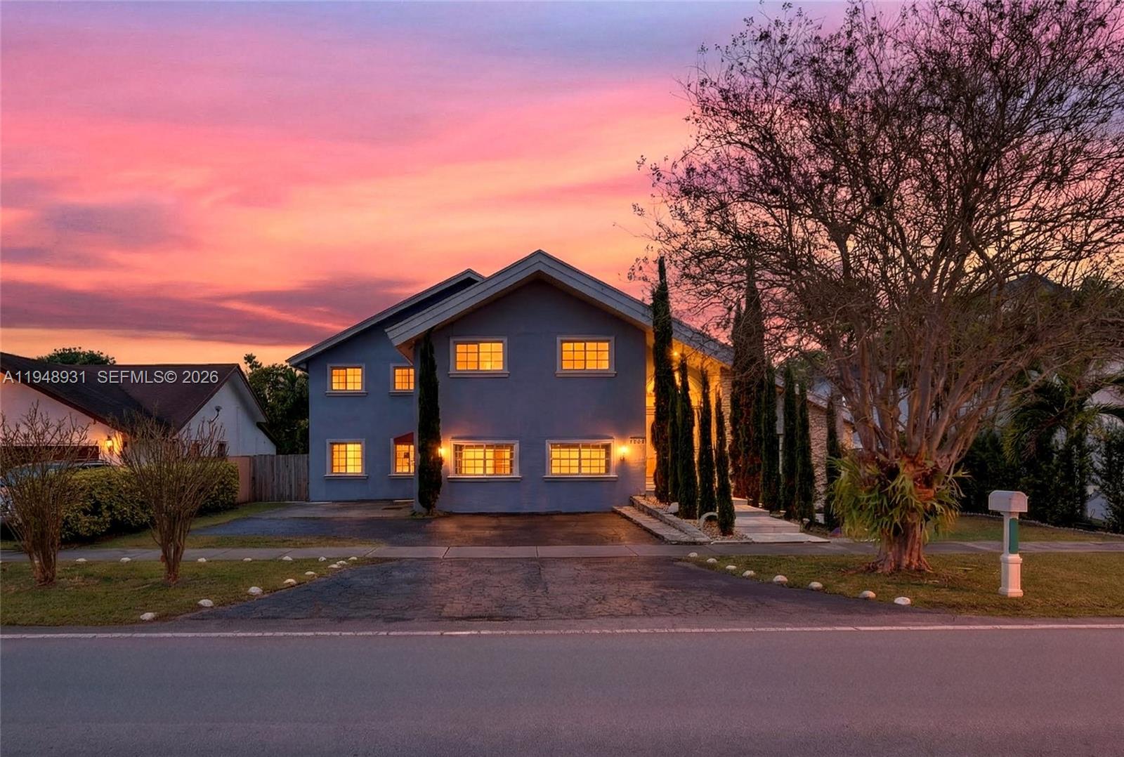 10720 Southwest 142nd Avenue Miami, FL 33186 - Photo 2 of 65