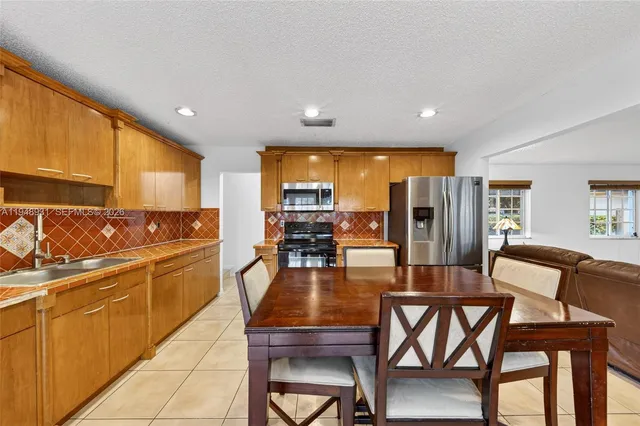 $875,000 | 10720 Southwest 142nd Avenue, Miami, FL 33186