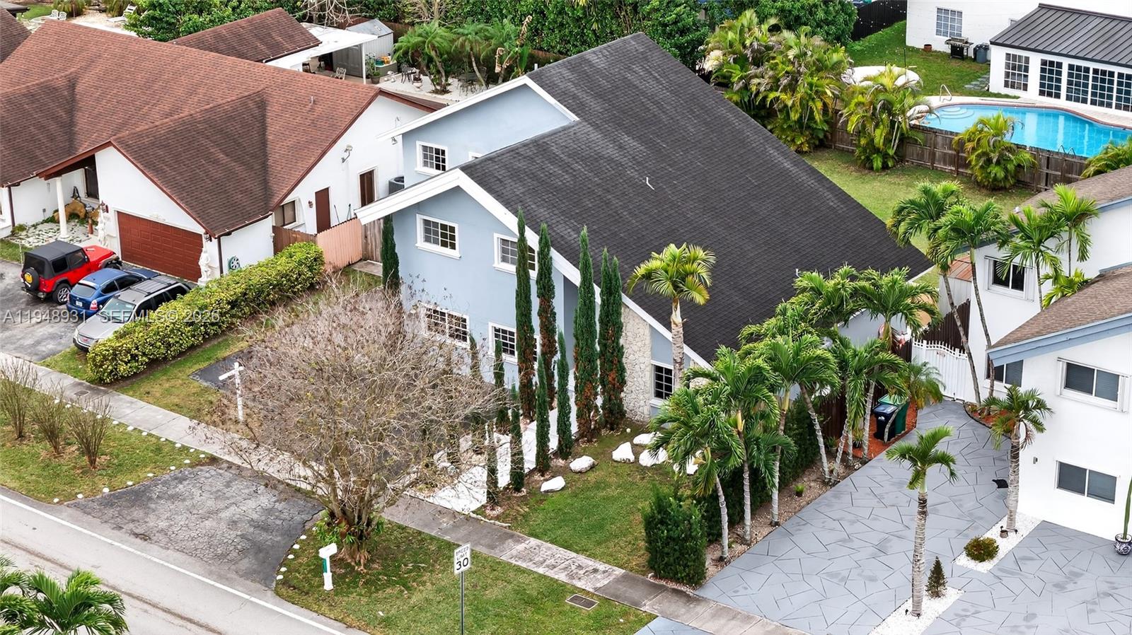 10720 Southwest 142nd Avenue Miami, FL 33186 - Photo 4 of 65