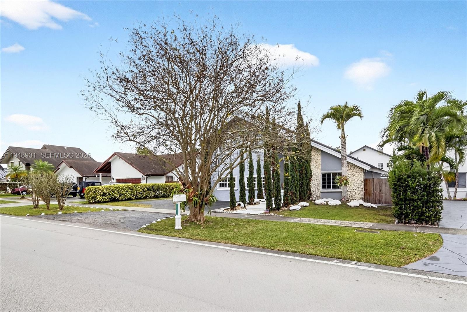 10720 Southwest 142nd Avenue Miami, FL 33186 - Photo 8 of 65