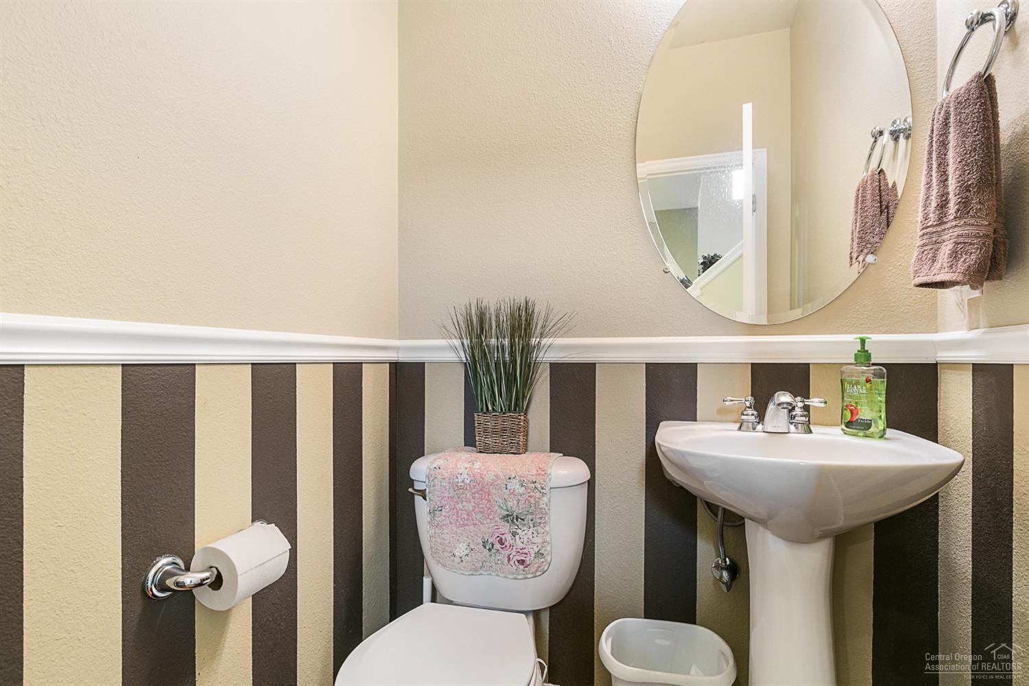2903 Southwest 50th Street Redmond, OR 97756 - Photo 8 of 24 Additional Photo