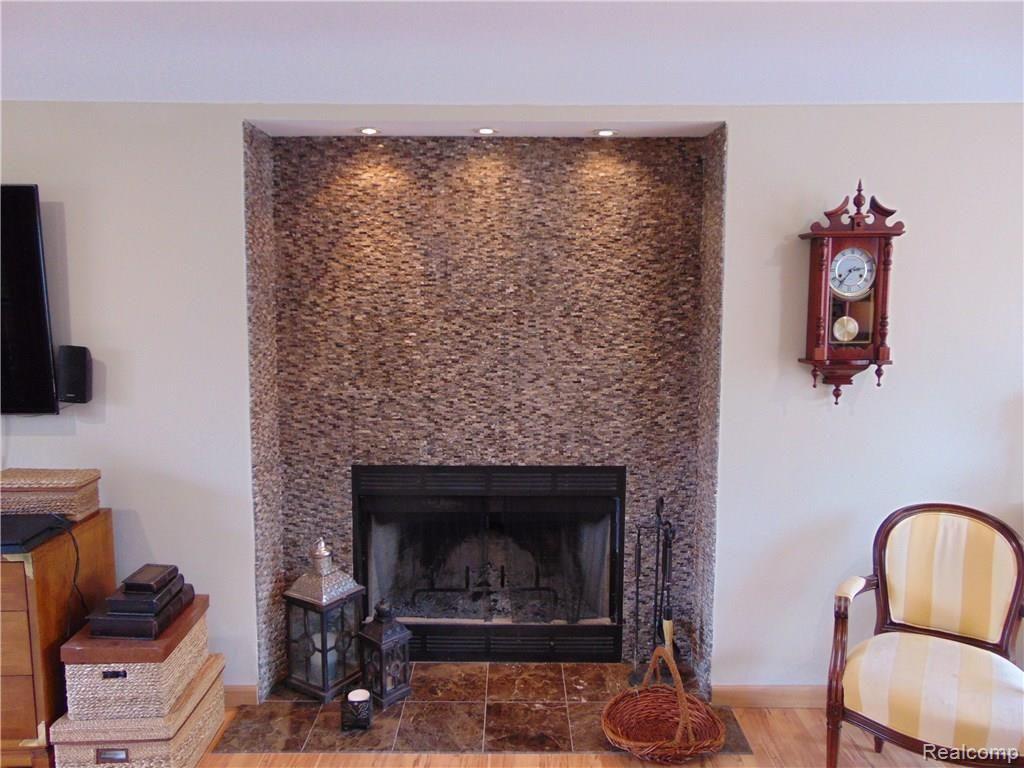 2700 Mohawk Lane Rochester Hills, MI 48306 - Photo 7 of 83
