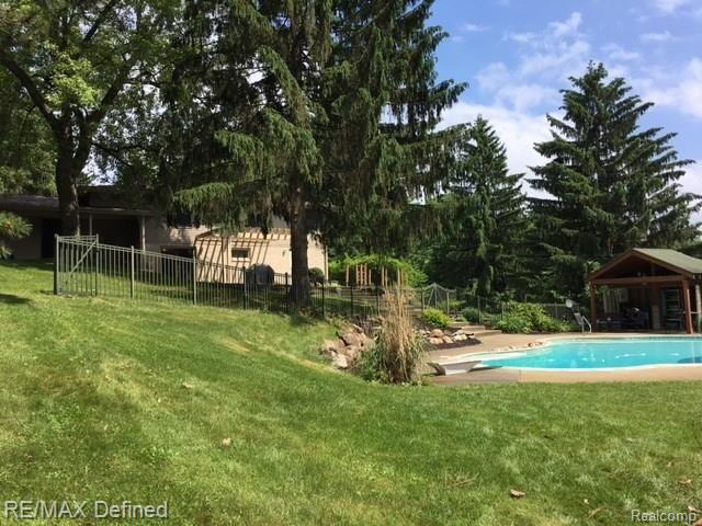 8015 Reese Road Clarkston, MI 48348 - Photo 51 of 54 IMG_6044.JPG