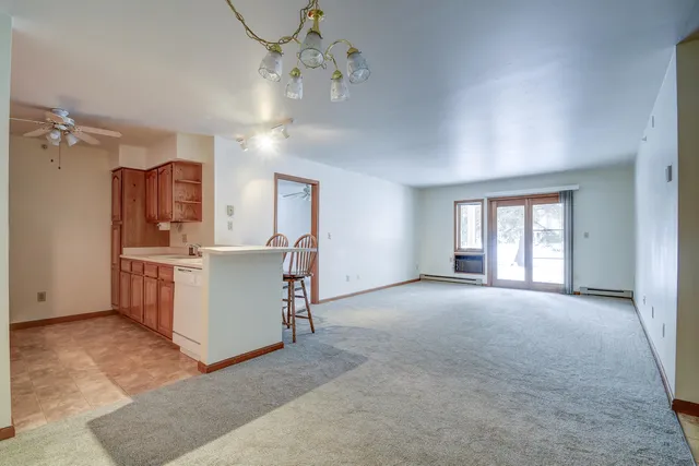 $179,900 | 530 North Silverbrook Drive, Unit 132, West Bend, WI 53090