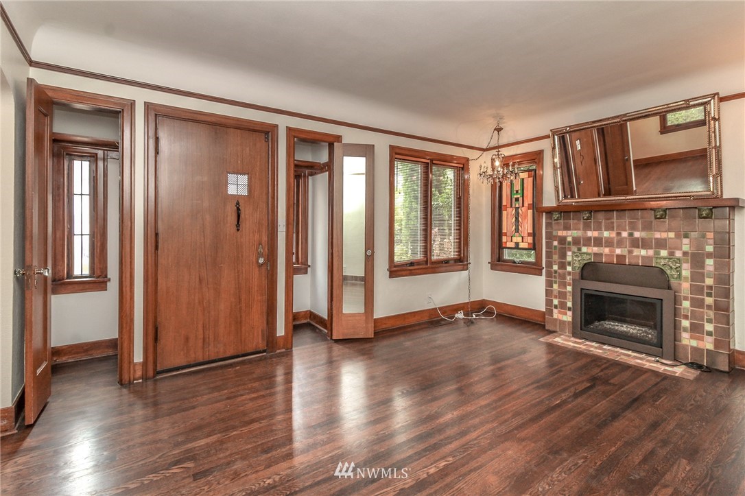 435 Cedar Avenue South Renton, WA 98057 - Photo 5 of 40