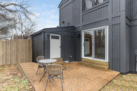 $379,900 | 514 Doral Country Drive, Nashville, TN 37221