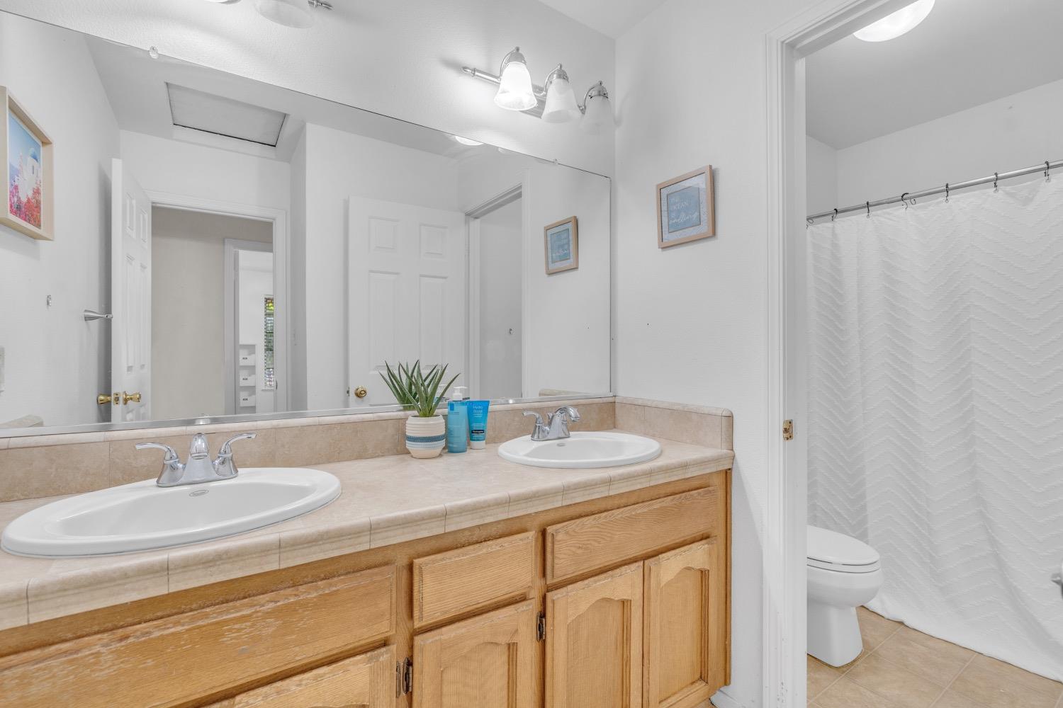 1525 West Kramer Ridge Road Reedley, CA 93654 - Photo 13 of 22 Gallery Image 13