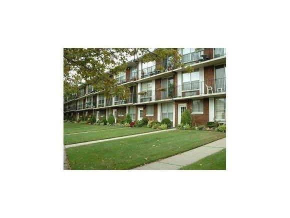 9989 Shore Road, Unit 16B Brooklyn, NY 11209 - Photo 1 of 10 Gallery Image 1