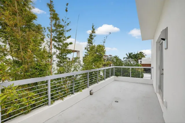 $6,495,000 | 2401 North Atlantic Boulevard, Fort Lauderdale, FL 33305