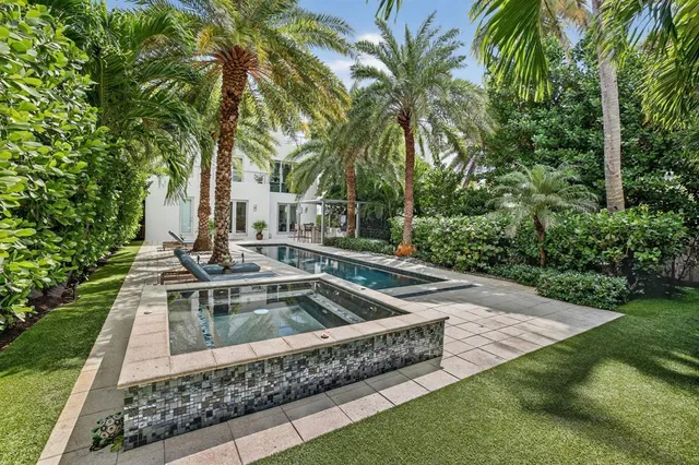 $6,495,000 | 2401 North Atlantic Boulevard, Fort Lauderdale, FL 33305