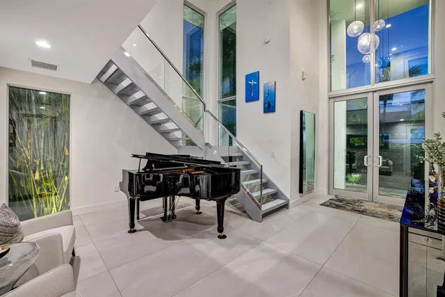 $6,495,000 | 2401 North Atlantic Boulevard, Fort Lauderdale, FL 33305