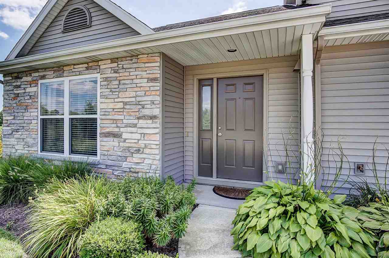 9928 Oak Trail Road Fort Wayne, IN 46825 - Photo 3 of 30