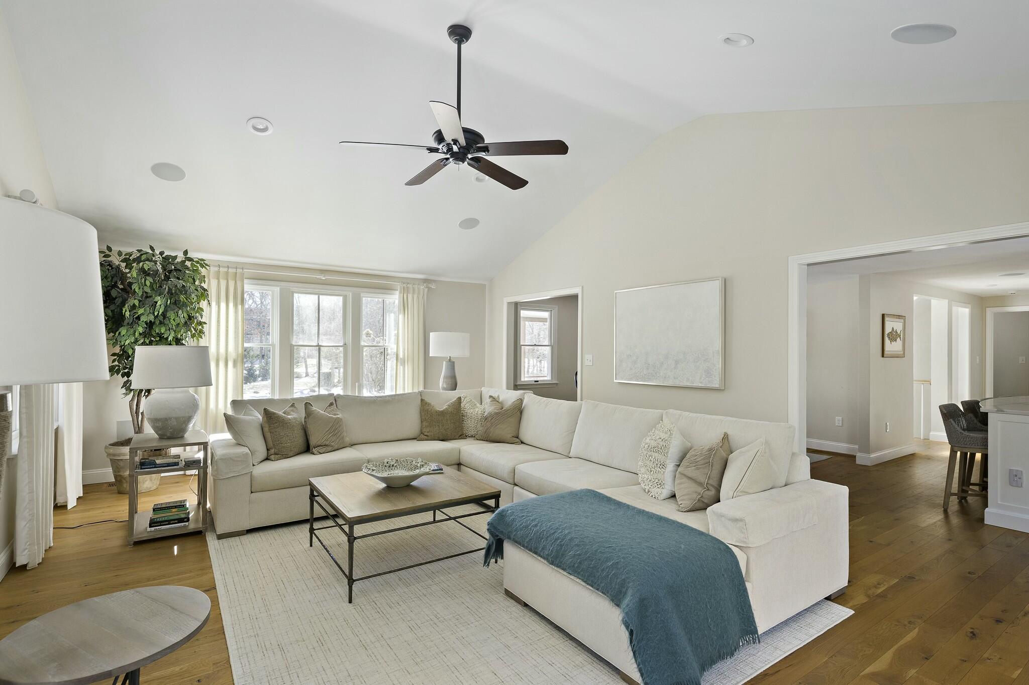 55 Old Purchase Road Edgartown, MA 02539 - Photo 12 of 30 tempImagenTnTgN