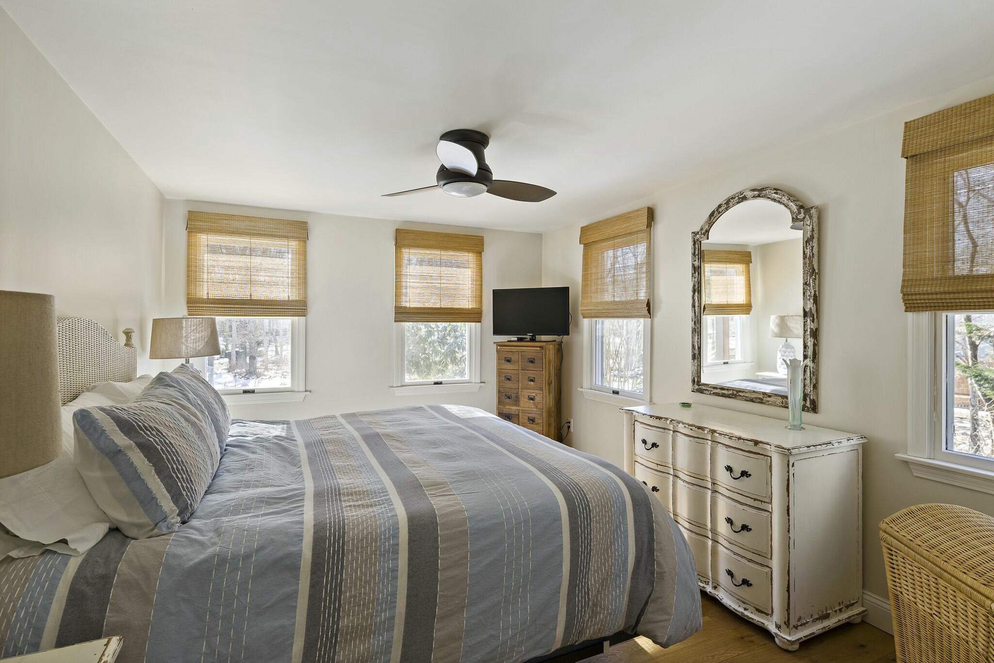 55 Old Purchase Road Edgartown, MA 02539 - Photo 15 of 30 Primary bedroom with walk in closet