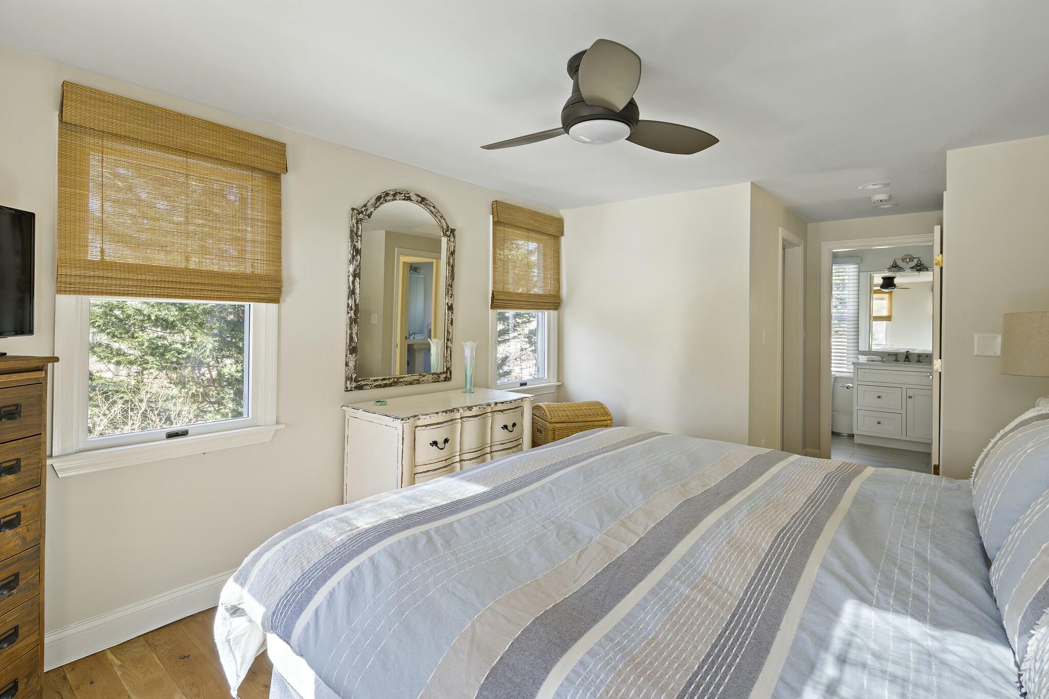 55 Old Purchase Road Edgartown, MA 02539 - Photo 16 of 30 tempImage2i430r