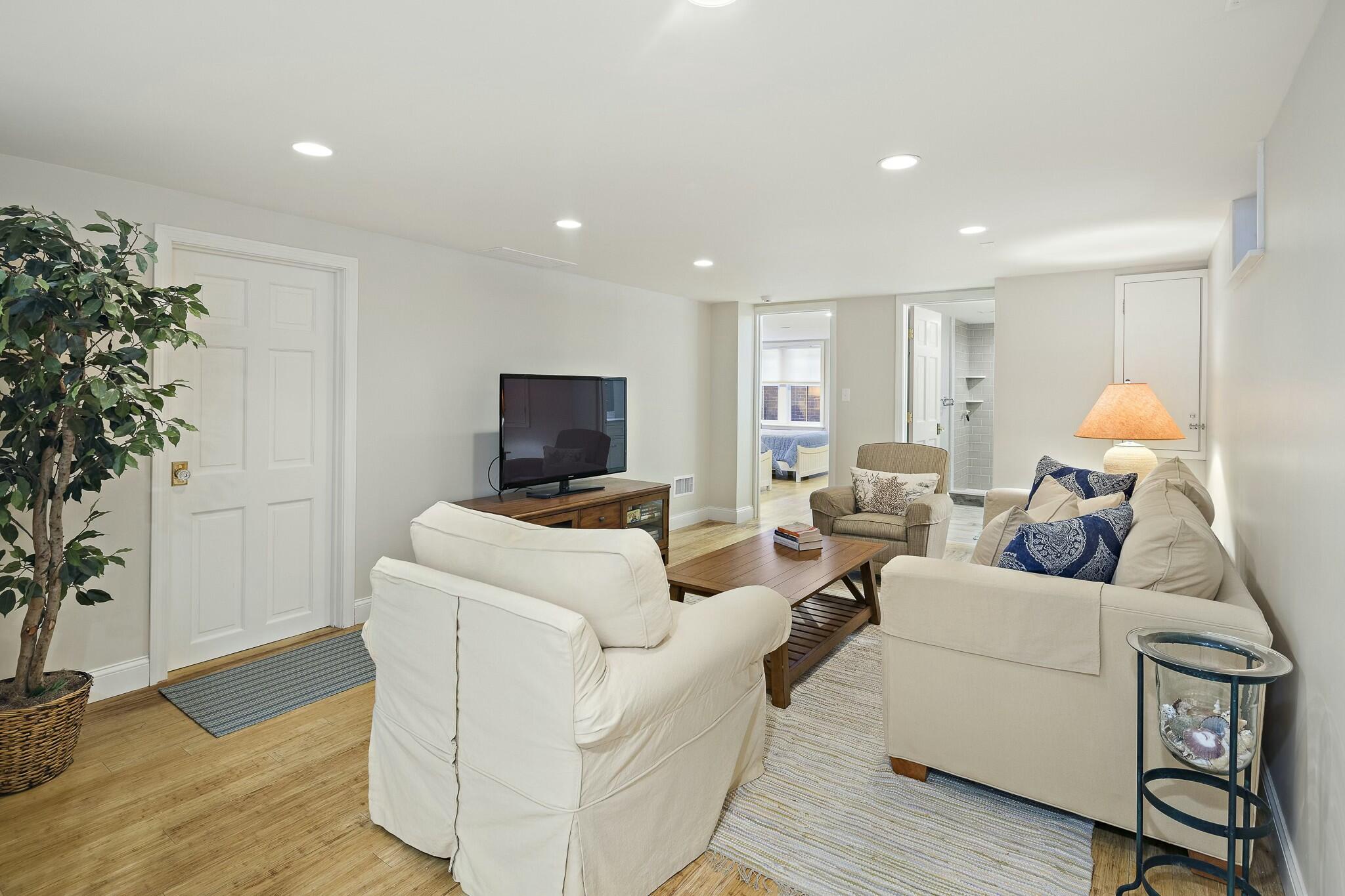 55 Old Purchase Road Edgartown, MA 02539 - Photo 26 of 30 tempImage9hK5G1