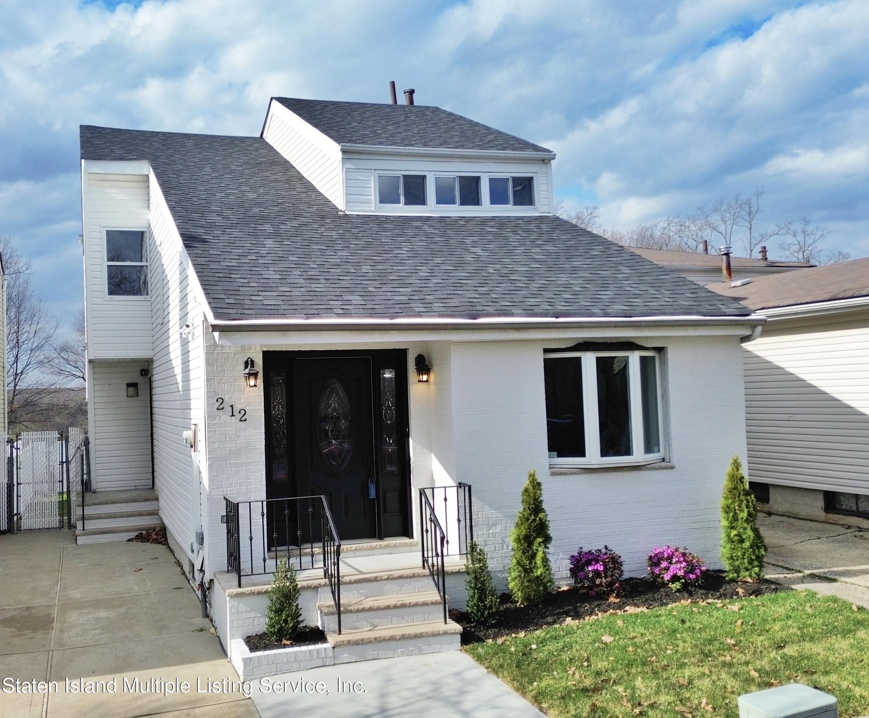 212 Green Valley Road Staten Island, NY 10312 - Photo 1 of 17 1