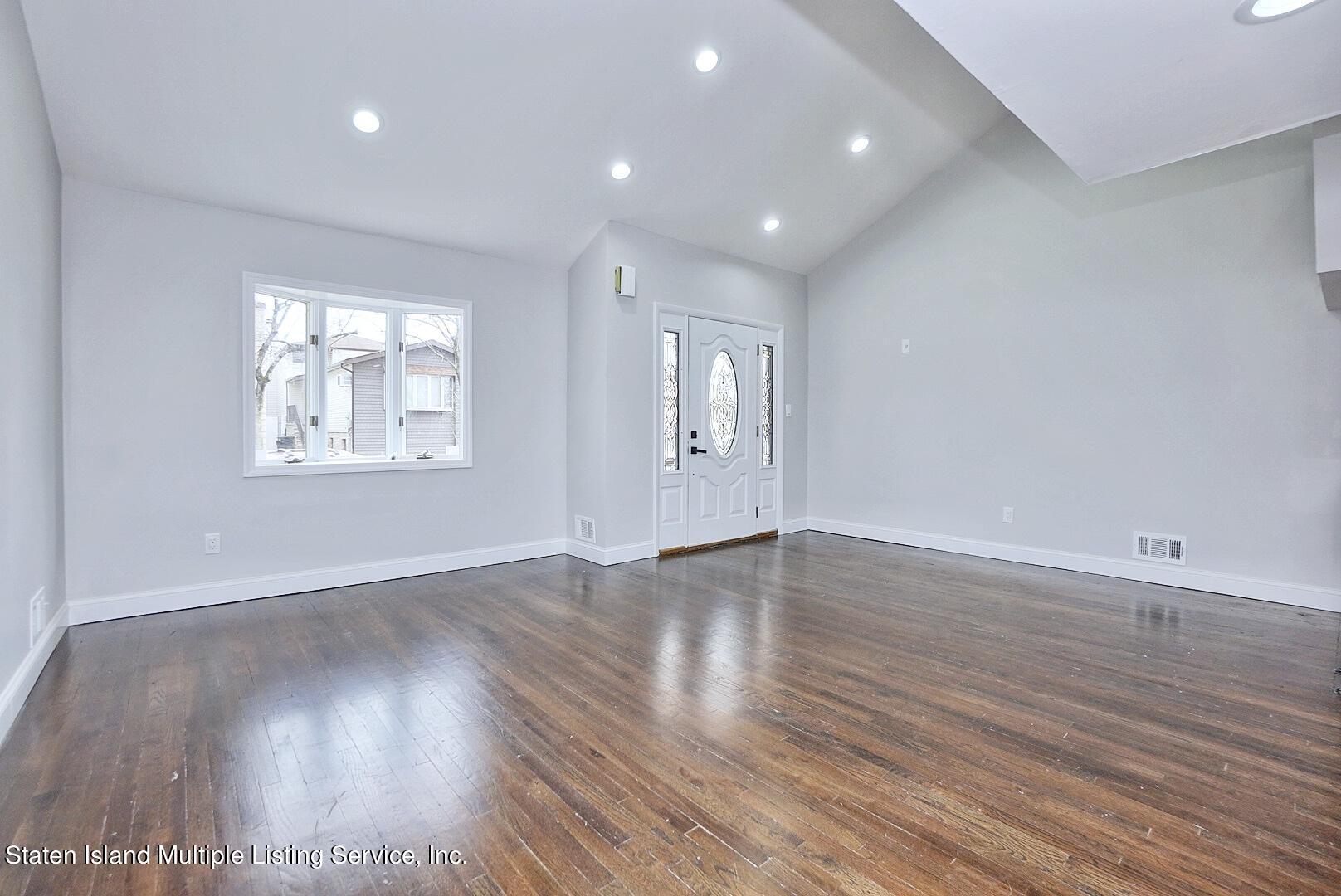 212 Green Valley Road Staten Island, NY 10312 - Photo 4 of 17 6EB9C425-E833-4391-AEC5-52D84D4C01B4