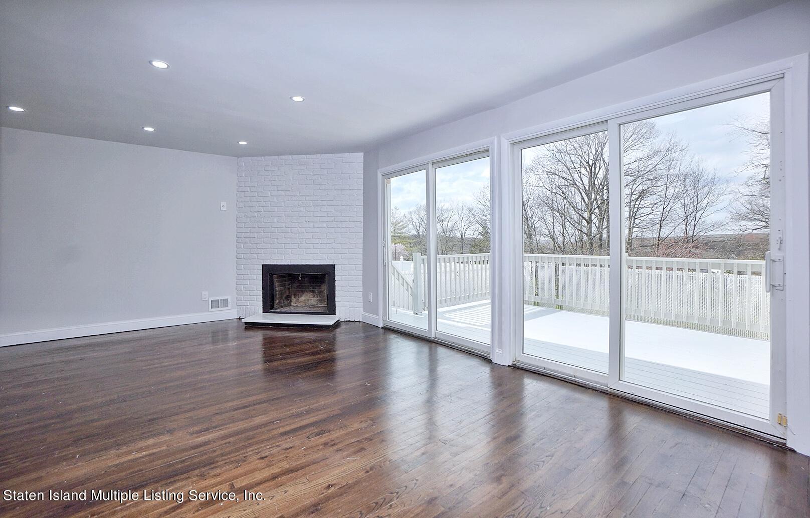212 Green Valley Road Staten Island, NY 10312 - Photo 5 of 17 2D333C3C-F6EE-4F76-9972-C7E2DD4B0745