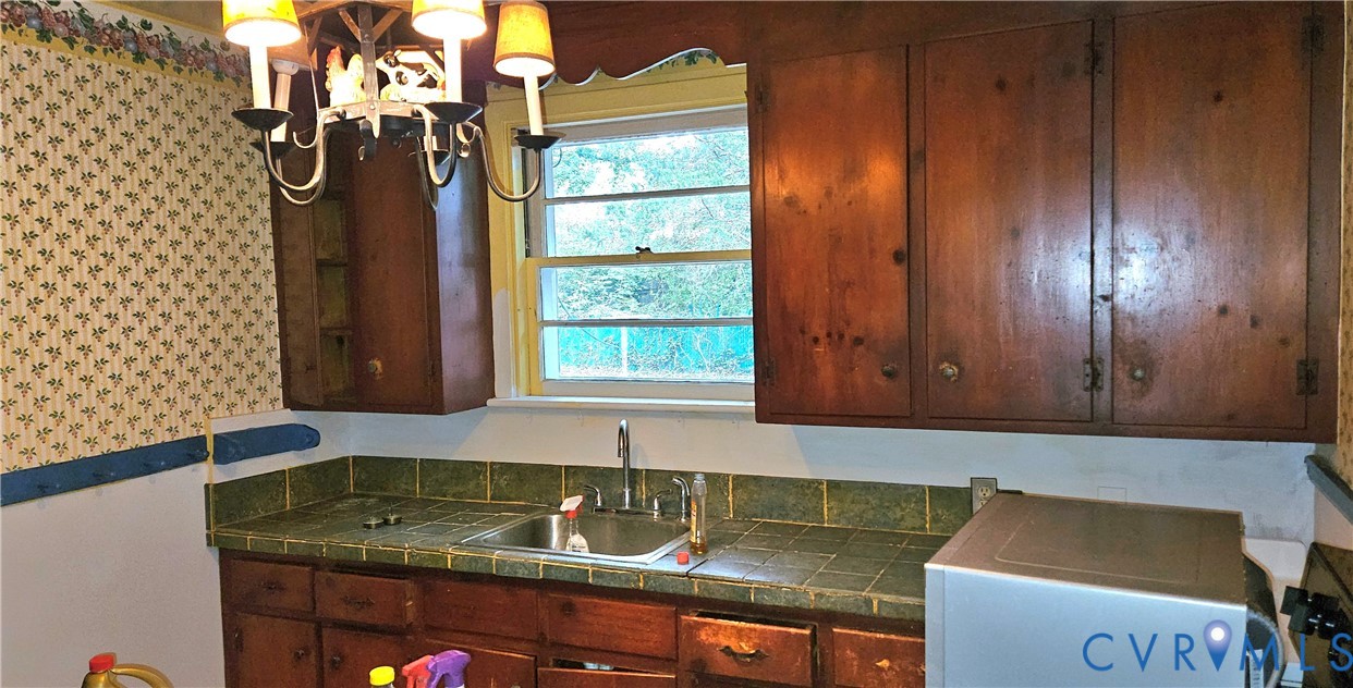 2621 Rettig Road Richmond, VA 23225 - Photo 10 of 17 Gallery Image 10