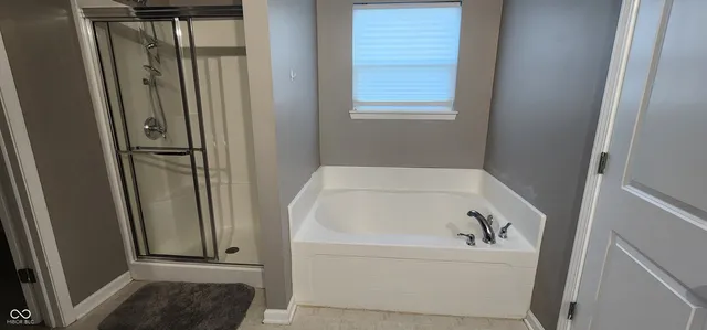 $2,200 | 5923 Edelle Drive, Indianapolis, IN 46237