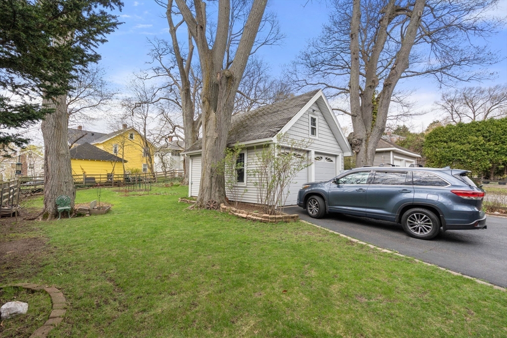 14 Adams Avenue, Unit 14 Watertown, MA 02472 - Photo 31 of 41