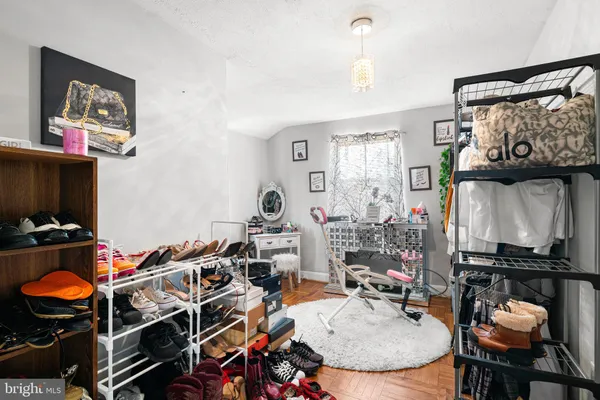 $350,000 | 409 Grays Avenue, Glenolden, PA 19036
