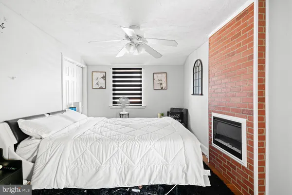 $350,000 | 409 Grays Avenue, Glenolden, PA 19036