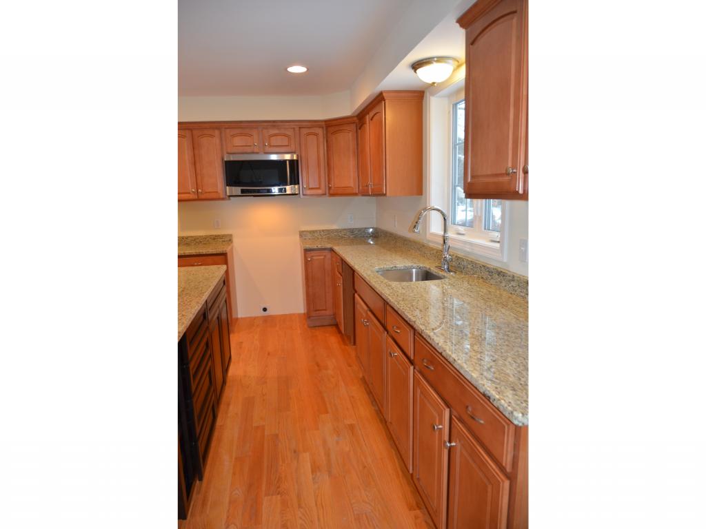 1 Pawtucket Road Windham, NH 03087 - Photo 3 of 17