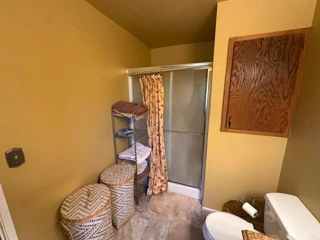 7249 West 4th Street Rio Linda, CA 95673 - Photo 19 of 36 Primary Bathroom