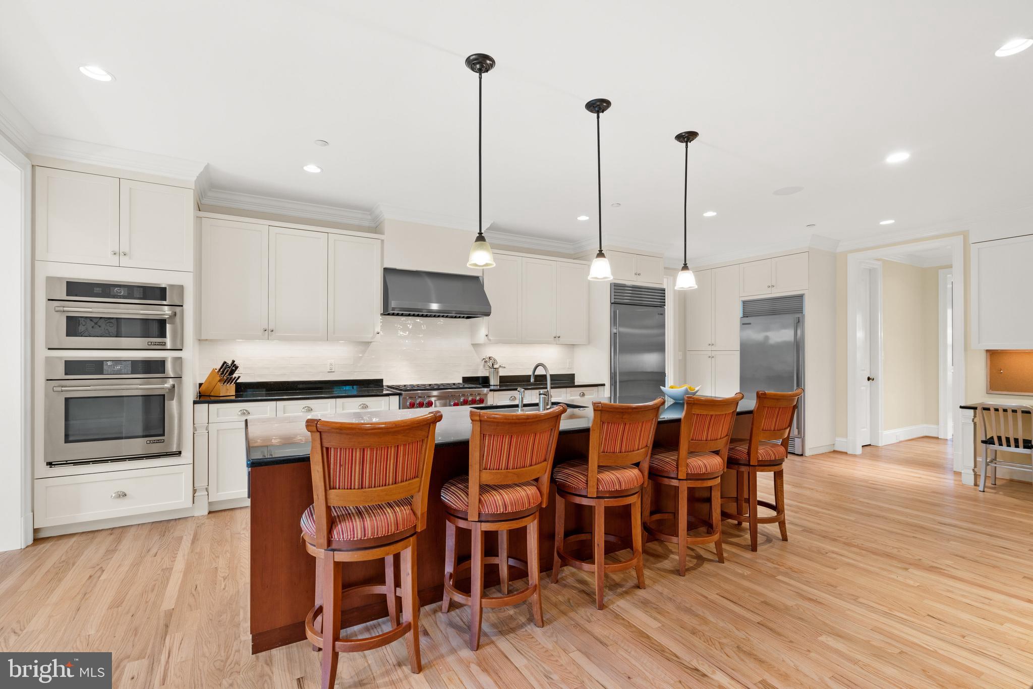 6212 Dahlonega Road Bethesda, MD 20816 - Photo 4 of 39