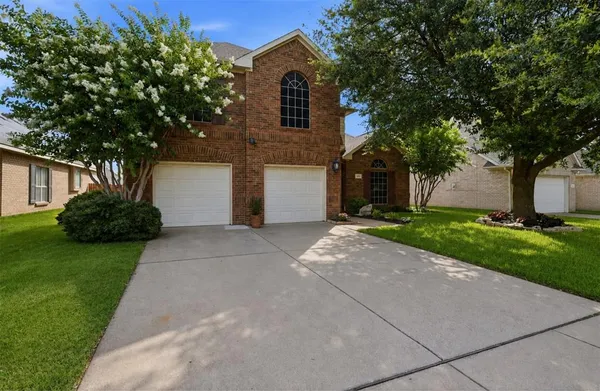 $445,000 | 328 Tioga Street, Burleson, TX 76028