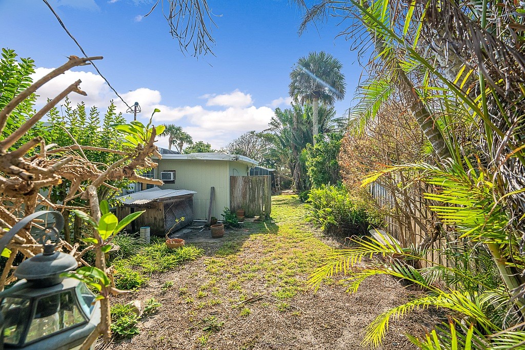 3745 Ocean Drive Vero Beach, FL 32963 - Photo 14 of 19