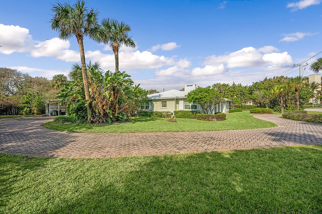 3745 Ocean Drive Vero Beach, FL 32963 - Photo 15 of 19