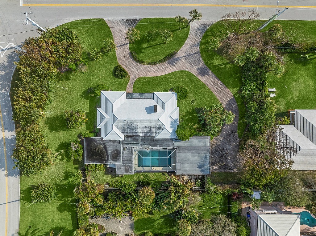 3745 Ocean Drive Vero Beach, FL 32963 - Photo 10 of 19