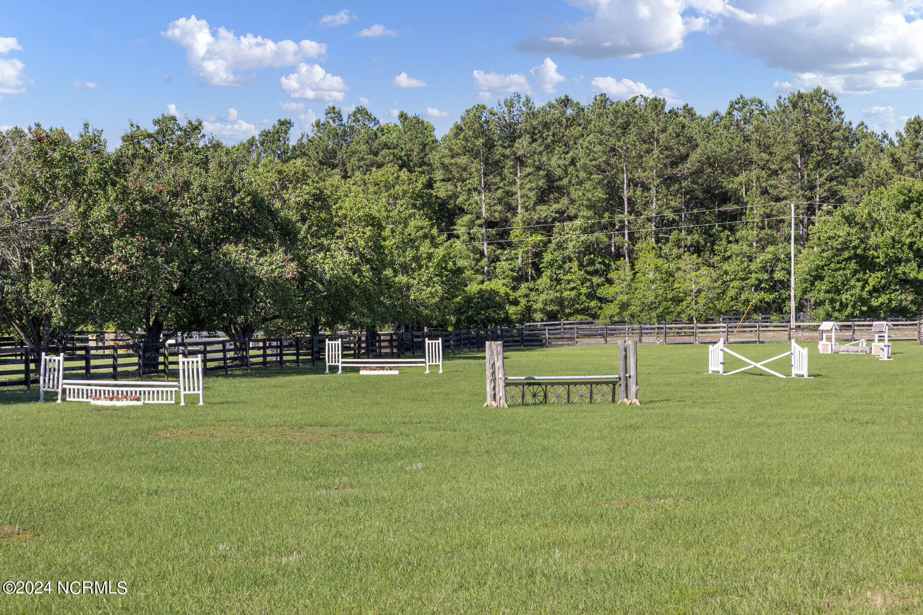 450 Addor Road Aberdeen, NC 28315 - Photo 41 of 47 046_450_addor_road-37_44