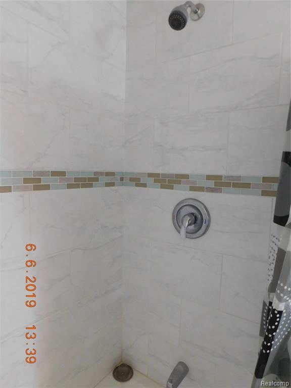 4041 West Maple Road Bloomfield Hills, MI 48301 - Photo 30 of 43