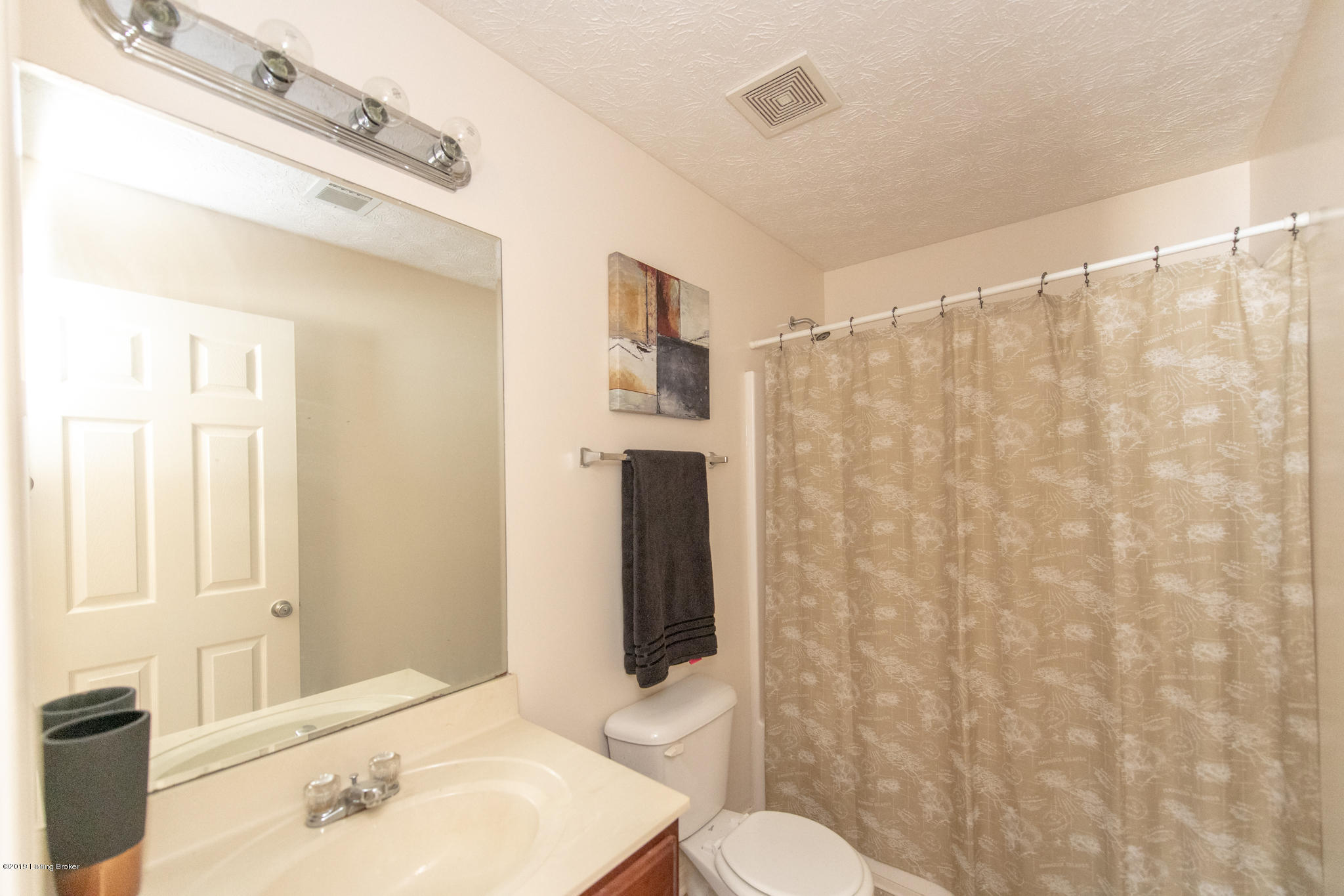 292 Madison Rae Boulevard Shepherdsville, KY 40165 - Photo 10 of 29 B52D79E3-1016-4E48-9CB8-85D48A83E587