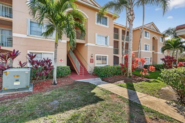 $189,000 | 3643 Northwest Mediterranean Lane, Unit 103, Jensen Beach, FL 34957