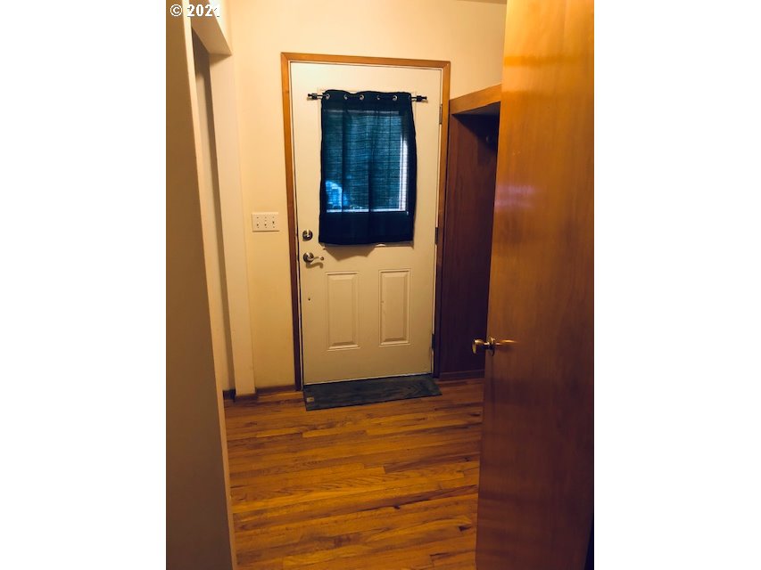 311 Panda Road Washougal, WA 98671 - Photo 20 of 21 a view of a house with a door
