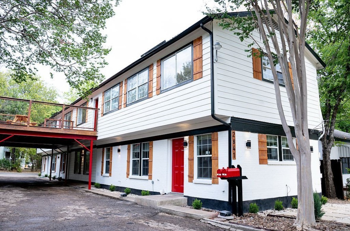 View of front facade