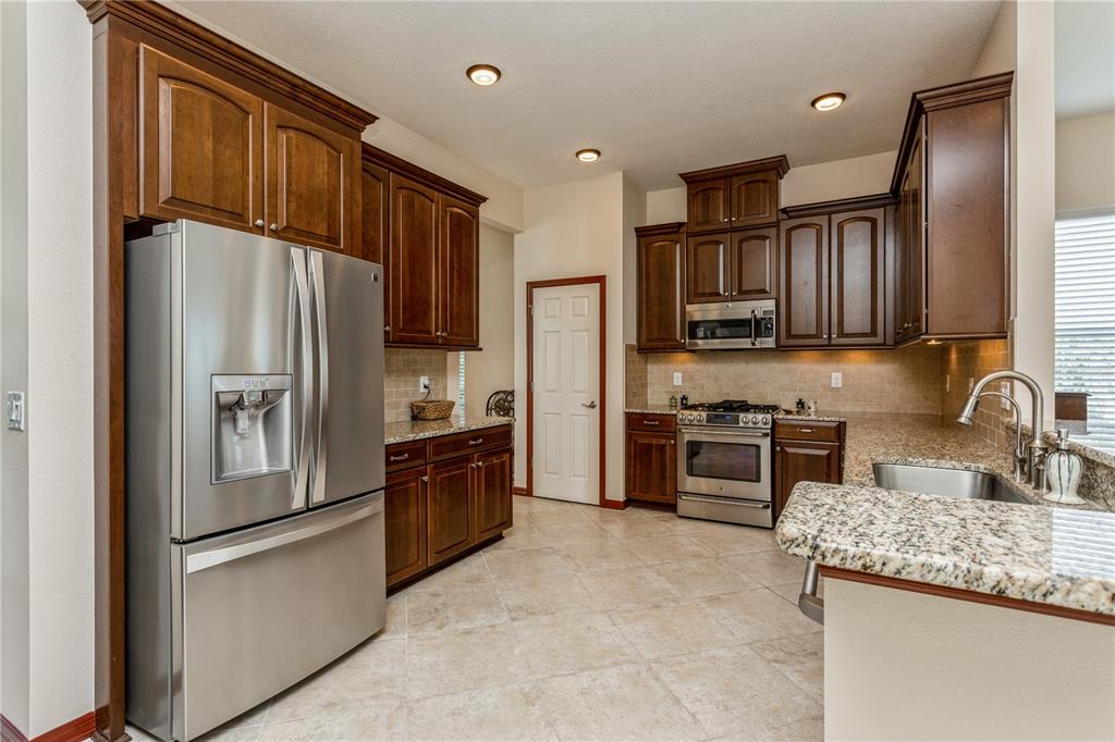 11112 Great Neck Road Riverview, FL 33578 - Photo 10 of 55 Kitchen